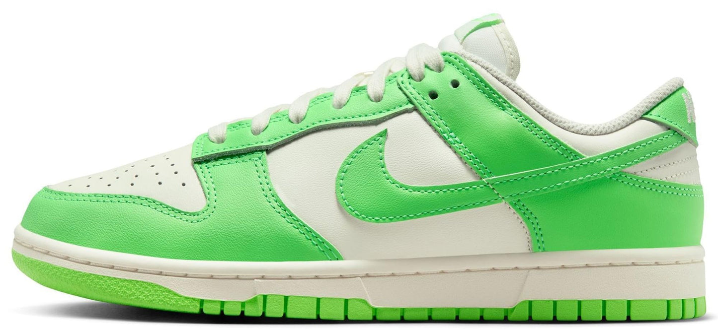 Nike Women Dunk Low Sneakers