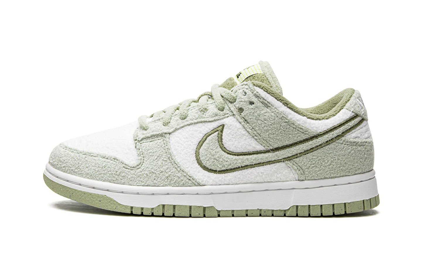 Nike Women Dunk Low Sneakers