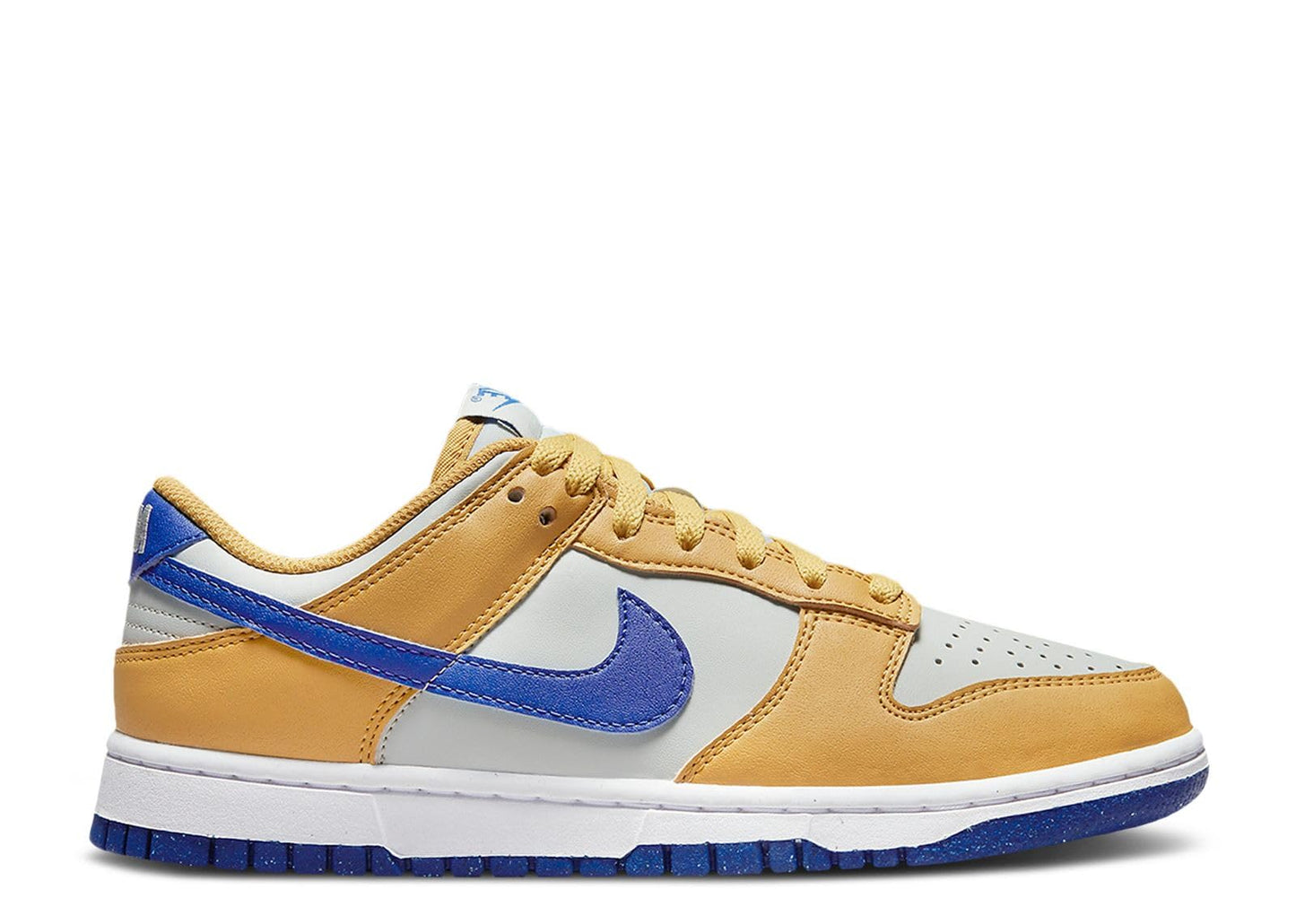 Nike Women Dunk Low Sneakers