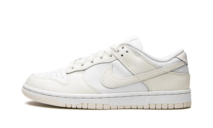 Nike Women Dunk Low Sneakers