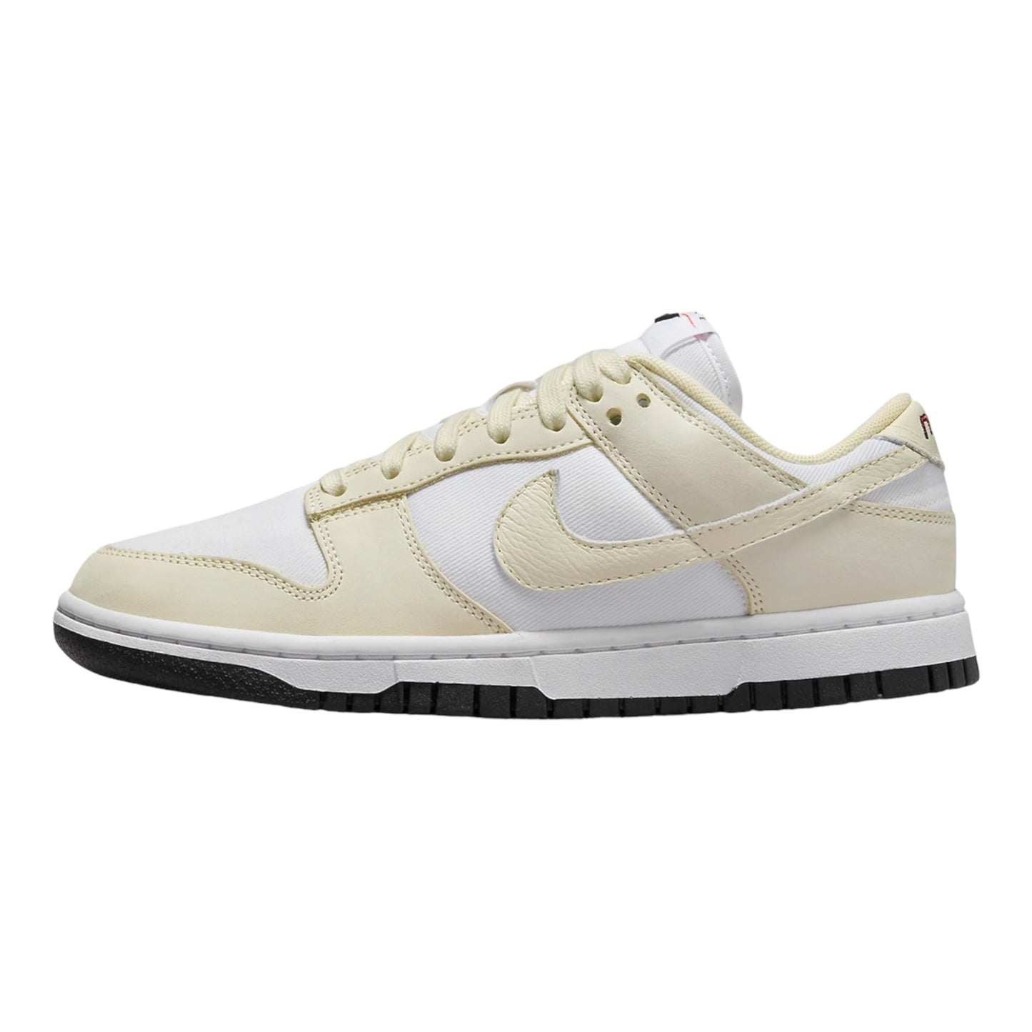 Nike Women Dunk Low Sneakers