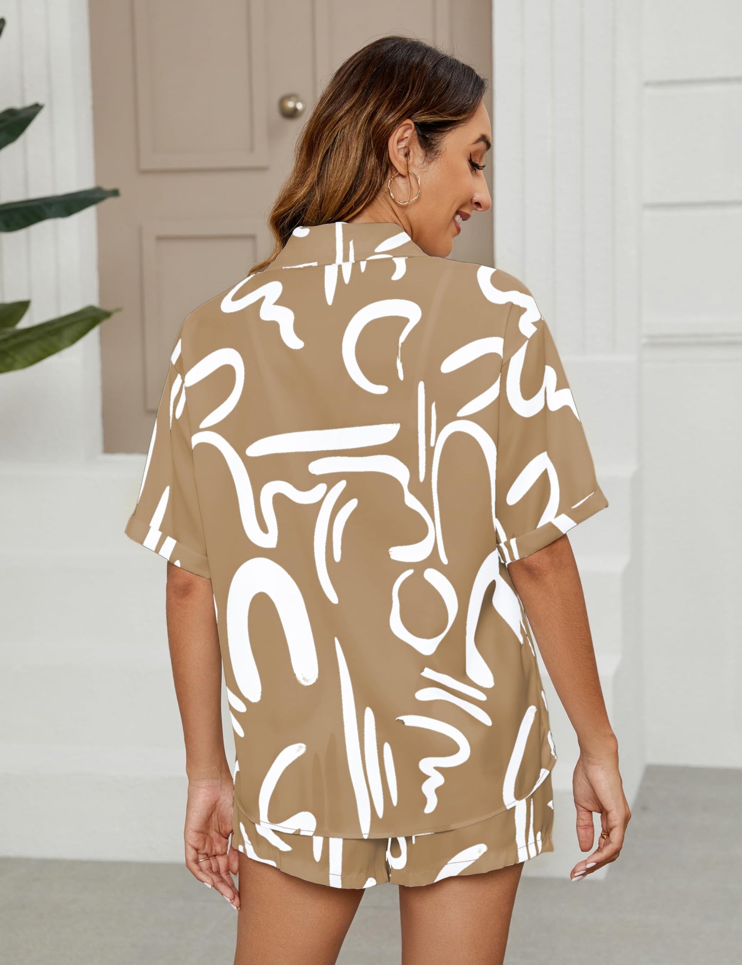 Women's 2 Piece Outfit Sets Summer Beach Casual Printed Shirts and Shorts Lounge Sets