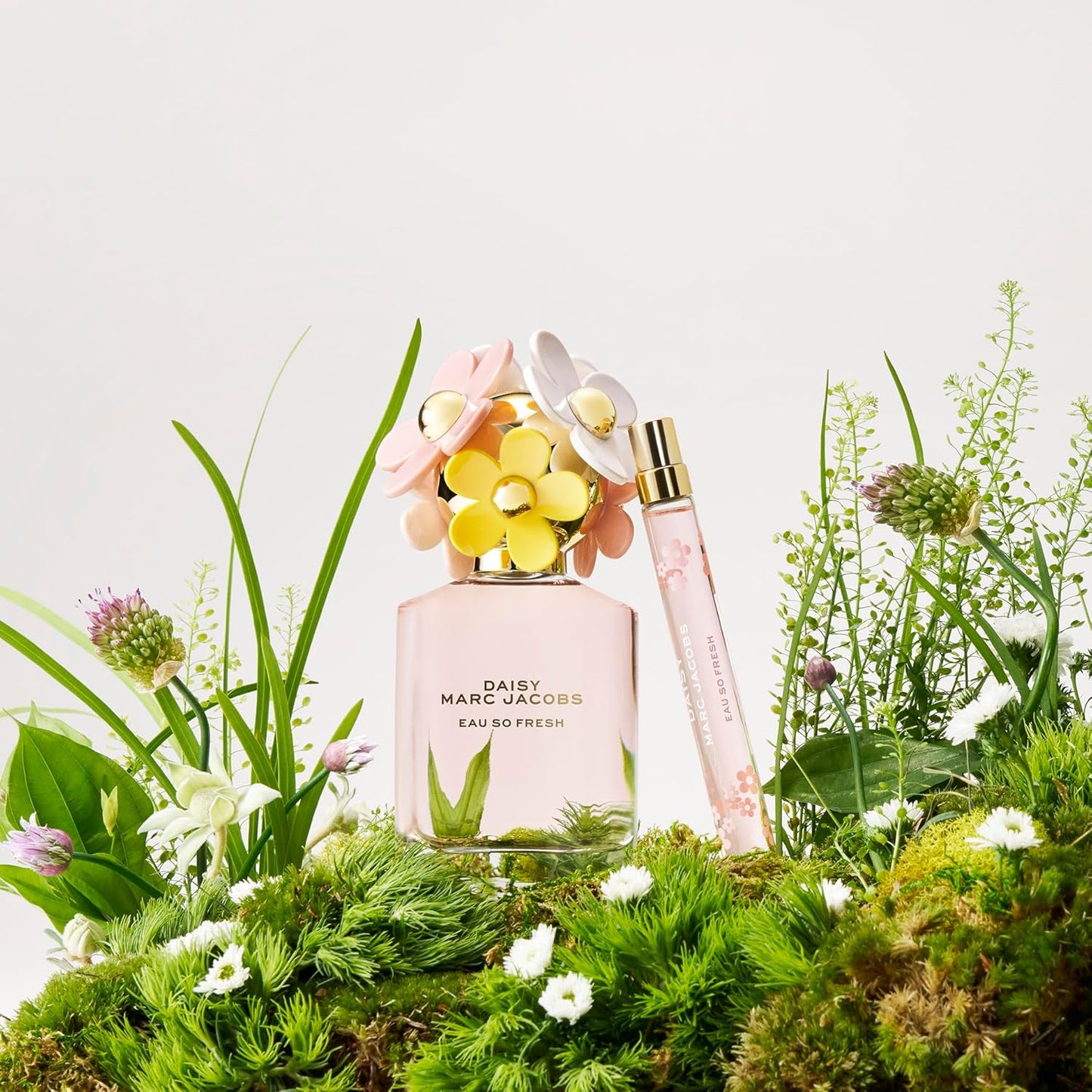 Marc Jacobs Daisy Eau So Fresh Eau De Toilette Spray for Women, 4.25 Ounce