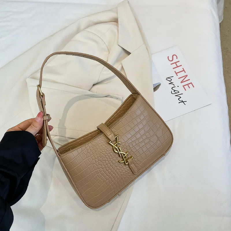 2025 new crocodile case armpit bag, high-end party handbag, autumn and winter high-end texture women's bag