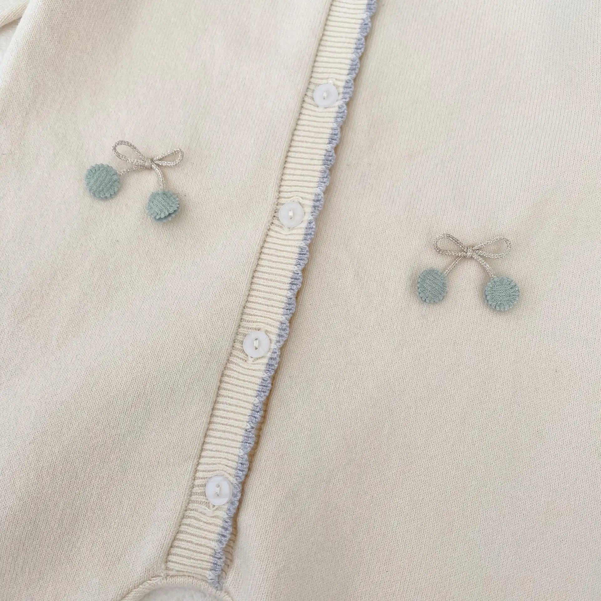 New baby clothes in autumn, 0-3 years old baby girl, warm and long-sleeved climbing jumpsuit